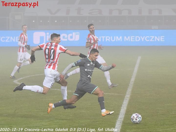2020-12-19_Cracovia-Lechia_Gdansk_8830_720
