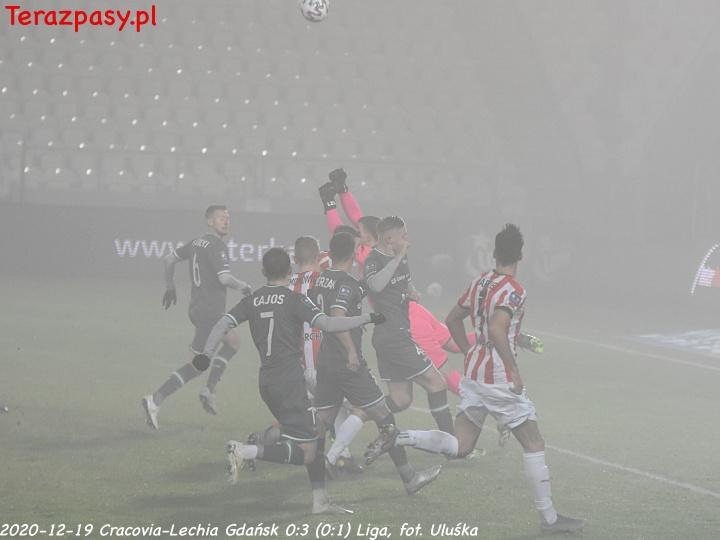 2020-12-19_Cracovia-Lechia_Gdansk_8920_720